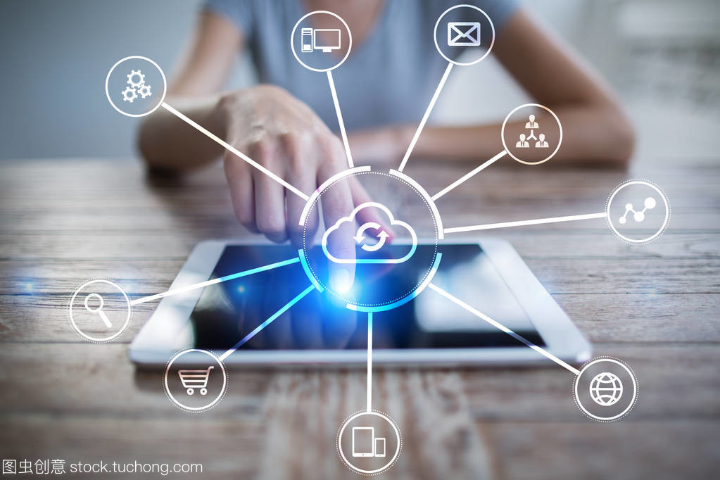 云技术重塑数据存储与互联网服务新范式